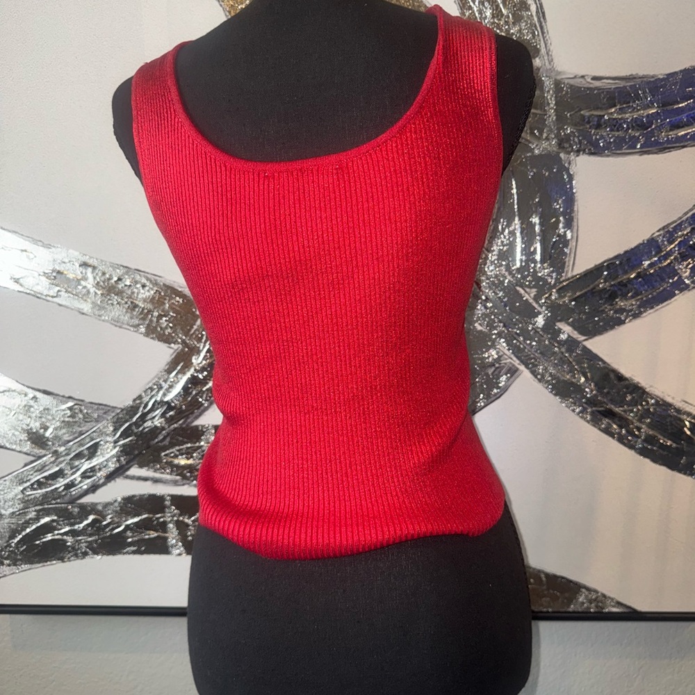 She + Sky Metallic Red Ribbed Tank Top - Picture 4 of 5